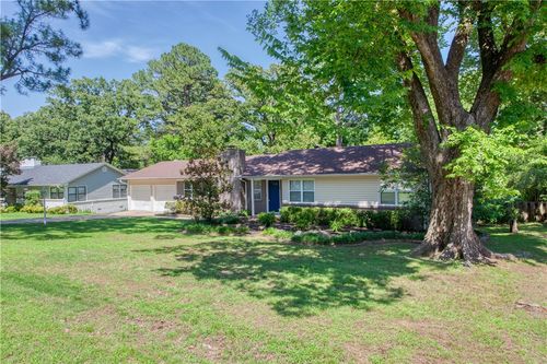 70 Haven Dr, Fort Smith, AR, 72901-6852 | Card Image