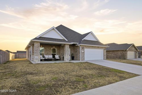 306 Sophia Jane Ln, Duenweg, MO, 64841-6002 | Card Image