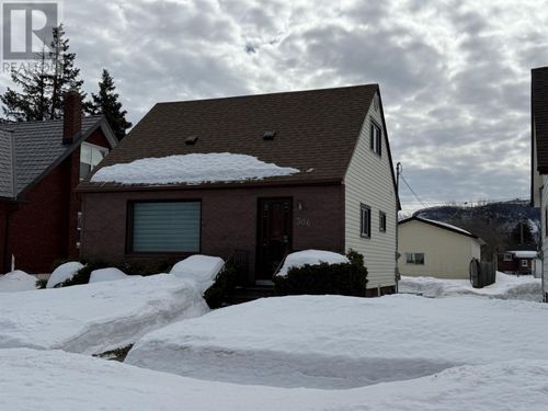 306 Christina St W, Thunder Bay, ON, P7E4P6 | Card Image