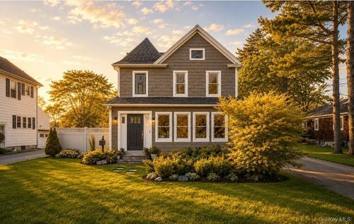 220 Foster Ave, Sayville, NY, 11782-3113 | Card Image