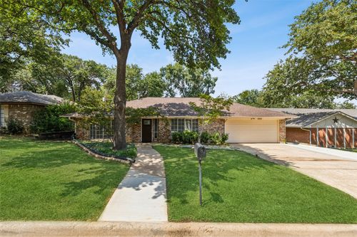 5719 Overridge Ct, Arlington, TX, 76017-1109 | Card Image