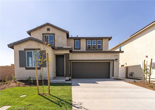 583 Lone Pine Dr, Rialto, CA, 92377-5923 | Card Image