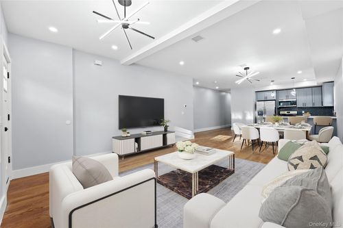 3226 Colden Avenue, New York, NY, 10469 | Card Image