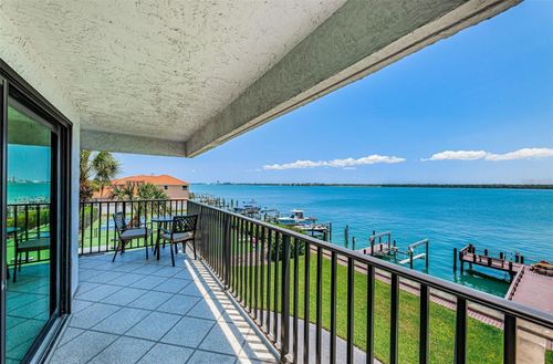 222-240 Sand Key Estates Dr, CLEARWATER, FL, 33767-2977 | Card Image