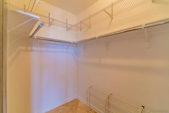 2301 - 800 The Mark Ln, House other with 2 bedrooms, 2 bathrooms and 2 parking in San Diego CA | Image 15