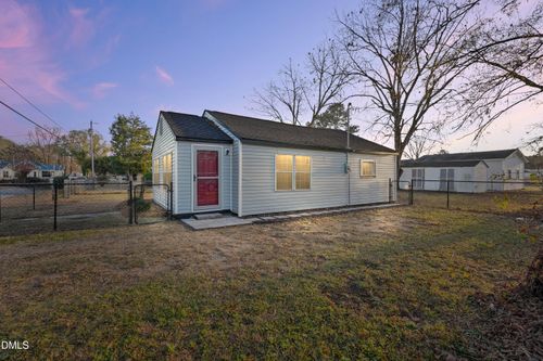 513 Wondertown Dr, Erwin, NC, 28339-2431 | Card Image