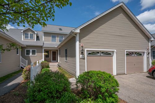 unit-b-222 Belknap Dr, Pembroke, NH, 03275-1376 | Card Image