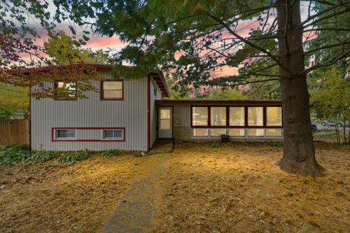 304 E Mumford Dr, Urbana, IL, 61801-6212 | Card Image