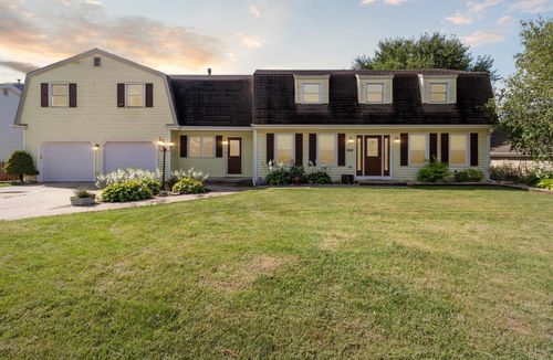 2815 Dartmouth Dr, Janesville, WI, 53548-2749 | Card Image