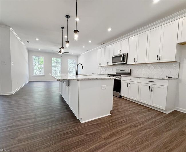 1539 Waltham Ln, House other with 4 bedrooms, 3 bathrooms and null parking in Newport News VA | Image 4