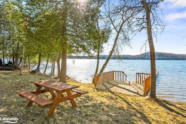 1083 Steeplechase Dr, House other with 3 bedrooms, 2 bathrooms and 10 parking in Algonquin Highlands ON | Image 40