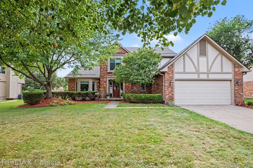 29681 English Way, Novi, MI, 48377-2031 | Card Image
