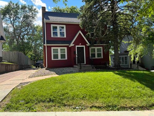 3239 Pierce St, Sioux City, IA, 51104-2533 | Card Image