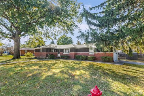 300 S Walnut St, Bethalto, IL, 62010-1619 | Card Image