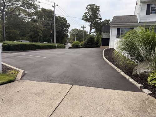 158 Holbrook Rd, Holbrook, NY, 11741-1326 | Card Image