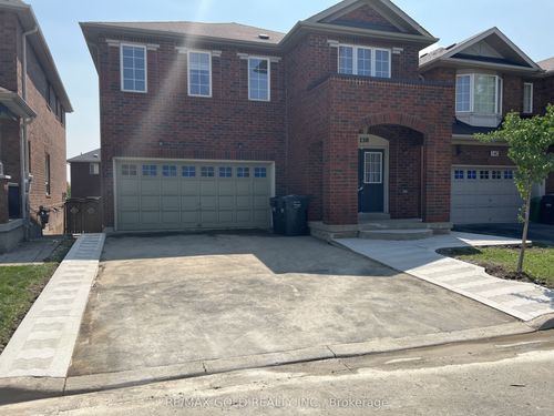 2-138 Degrassi Cove Cir, Brampton, ON, L6X0N8 | Card Image