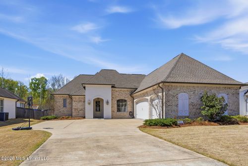 113 Dixon Run, Madison, MS, 39110-7042 | Card Image