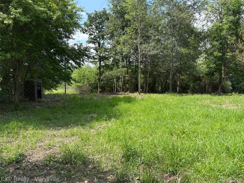 11 Sullivan Rd, Emmett, MI, 48022 | Card Image