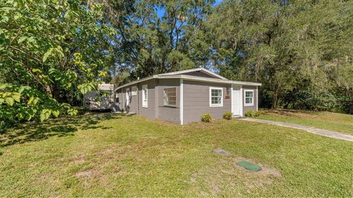 2410 Ne 3rd Pl, Gainesville, FL, 32641-5903 | Card Image