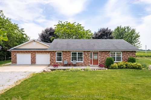 1301 E West Line Rd, Niagara On The Lake, ON, L0S1J0 | Card Image