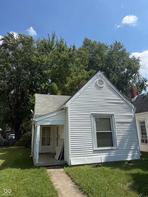 1920 Main St, Anderson, IN, 46016-4366 | Card Image