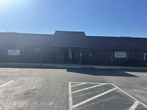 ste-4-700 Zeagler Dr, PALATKA, FL, 32177-3826 | Card Image