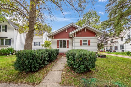 251 N Lincoln St, Lake Crystal, MN, 56055-2100 | Card Image