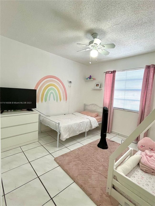 857 W 79 Th Pl, House other with 3 bedrooms, 3 bathrooms and null parking in Hialeah FL | Image 21