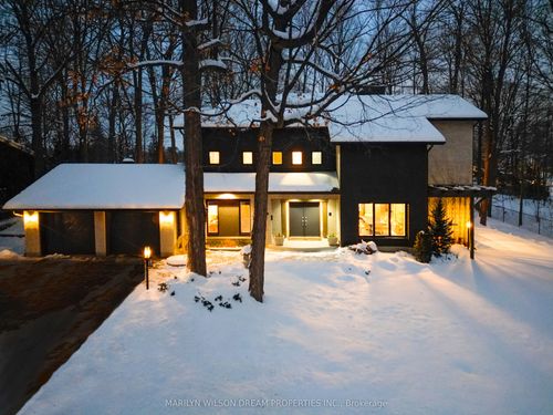 11 Burrows Rd, Gloucester, ON, K1J6E5 | Card Image