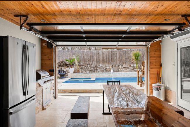 111 Bobolink Cv, House other with 4 bedrooms, 3 bathrooms and 2 parking in Kyle TX | Image 11