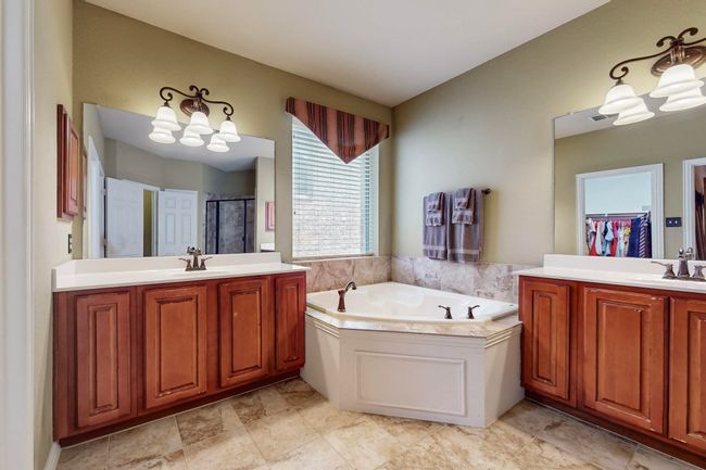 4001 Dellman Dr, House other with 5 bedrooms, 4 bathrooms and null parking in Roanoke TX | Image 4