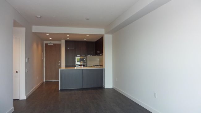 600 - 6633 Cambie Street, Condo with 1 bedrooms, 0 bathrooms and 1 parking in Vancouver BC | Image 4