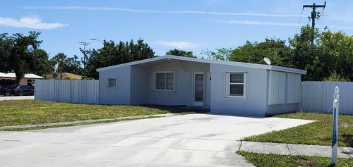 4398 Ne 15th Ter, Pompano Beach, FL, 33064-5907 | Card Image