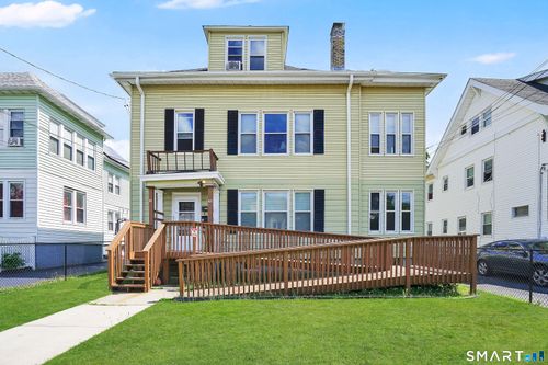 41-43 Hebron St, Hartford, CT, 06112 | Card Image