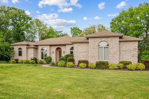 8811 Ryan Ct, Kingston, IL, 60145-8276 | Card Image