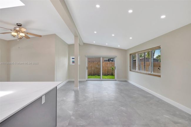 3480 Sw 20 Th St, House other with 3 bedrooms, 2 bathrooms and null parking in Fort Lauderdale FL | Image 7