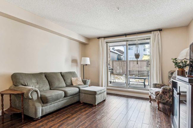2114 - 16969 24 Street Sw, Home with 2 bedrooms, 1 bathrooms and 1 parking in Calgary AB | Image 7