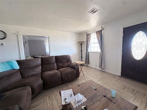 27368 N County Road 3120, Elmore City, OK, 73433-9172 | Card Image