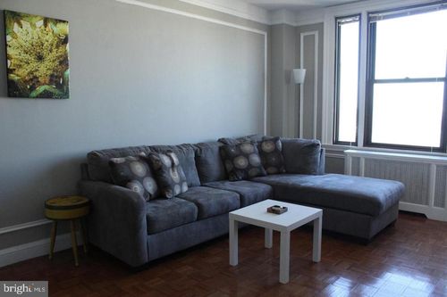 apt-1903-2031 Locust St, PHILADELPHIA, PA, 19103-5692 | Card Image