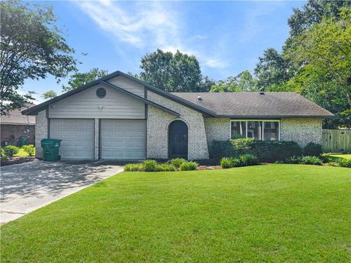 676 Dale Dr, Slidell, LA, 70458-2060 | Card Image