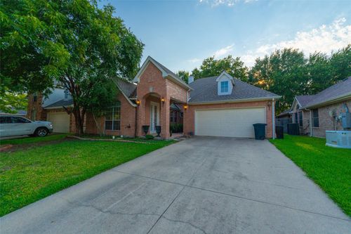 516 Arcadia Dr, Keller, TX, 76248-8330 | Card Image