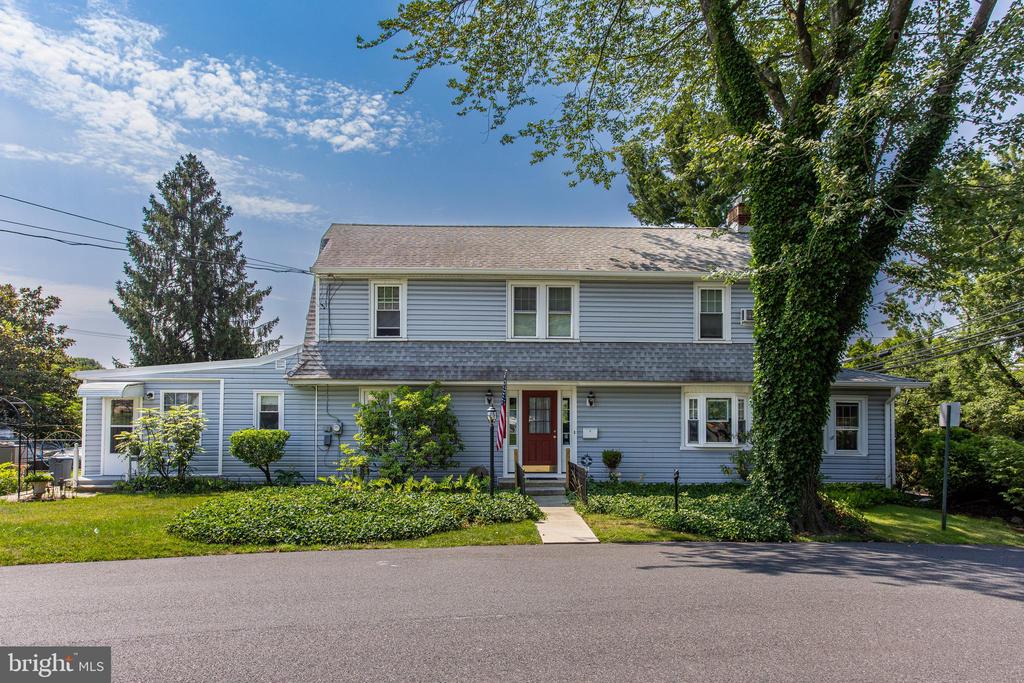 Morton Ave, Folsom, PA 19033