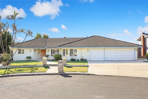 5211 Coral Ridge Cir, Buena Park, CA, 90621-1428 | Card Image