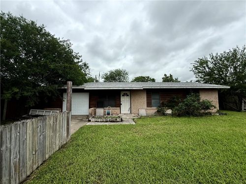 1610 E Fordyce Ave, Kingsville, TX, 78363-6076 | Card Image