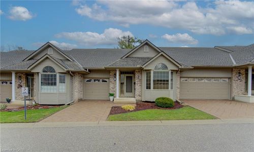 33-74 Autumn Ridge Trail, Kitchener, ON, N2P2M5 | Card Image