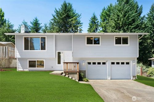 3615 Ryan St Se, Lacey, WA, 98503-3860 | Card Image