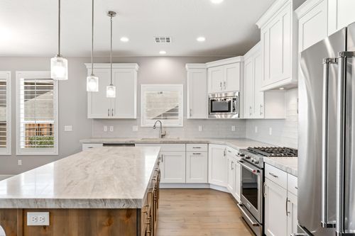 1434 W Shinnecock Dr, St George, UT, 84770-7507 | Card Image