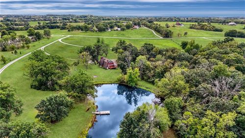 1017 Ne 250, Knob Noster, MO, 65336-2418 | Card Image