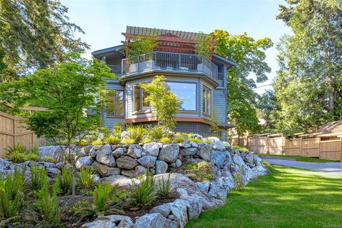 4906 Cordova Bay Rd, Saanich, BC, V8Y2J5 | Card Image
