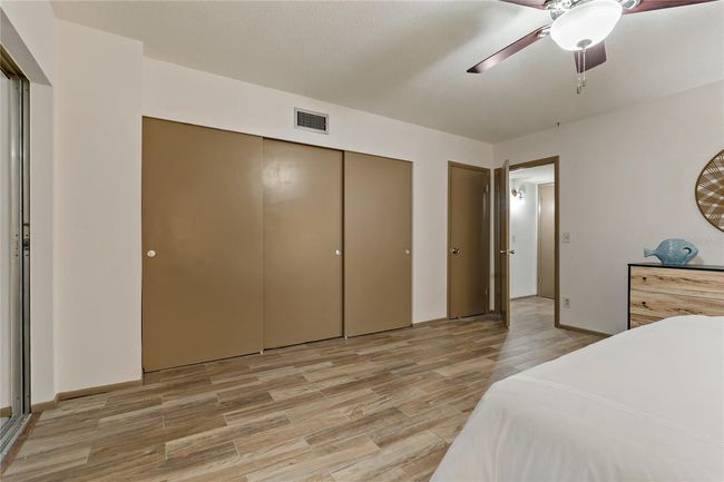 APT-27 - 2071 Australia Way W, Condo with 2 bedrooms, 2 bathrooms and null parking in CLEARWATER FL | Image 20